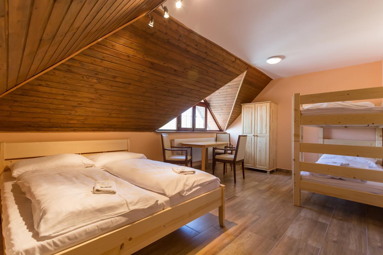 Penzion Satovske Lipy Экстерьер фото